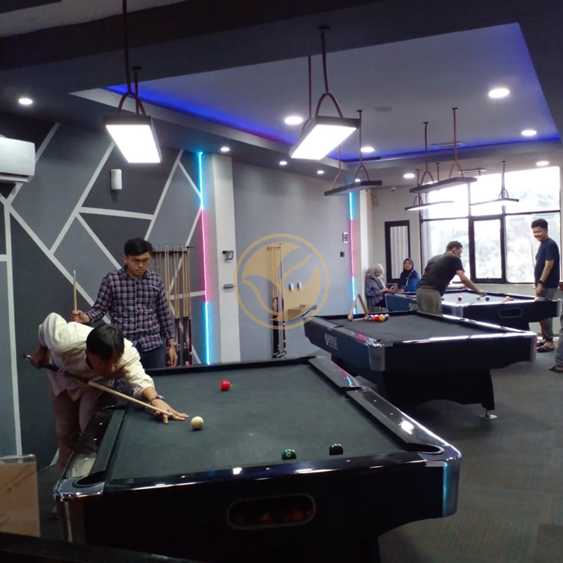 Suasana REPEAT Coffee & Billiard